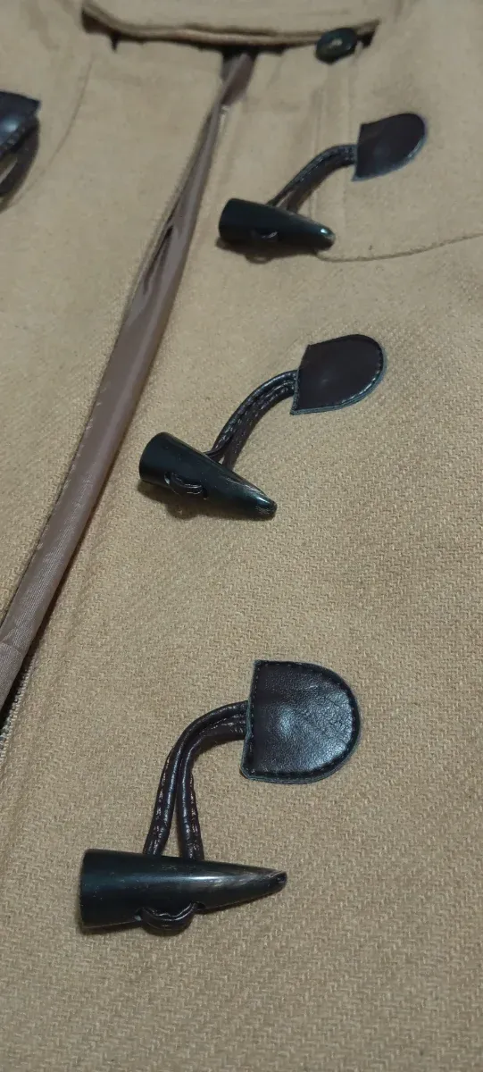 Chaqueta con capucha beige