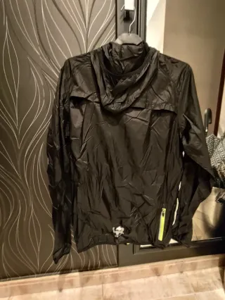 Chaqueta cortavientos negra hombre Talla M