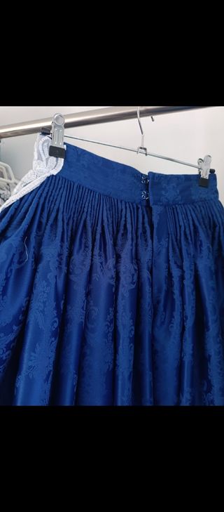 Traje Fallera Damasco y Manteletas