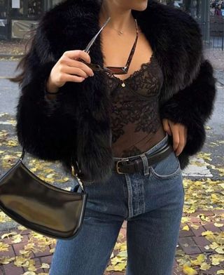 Chaqueta corta negra