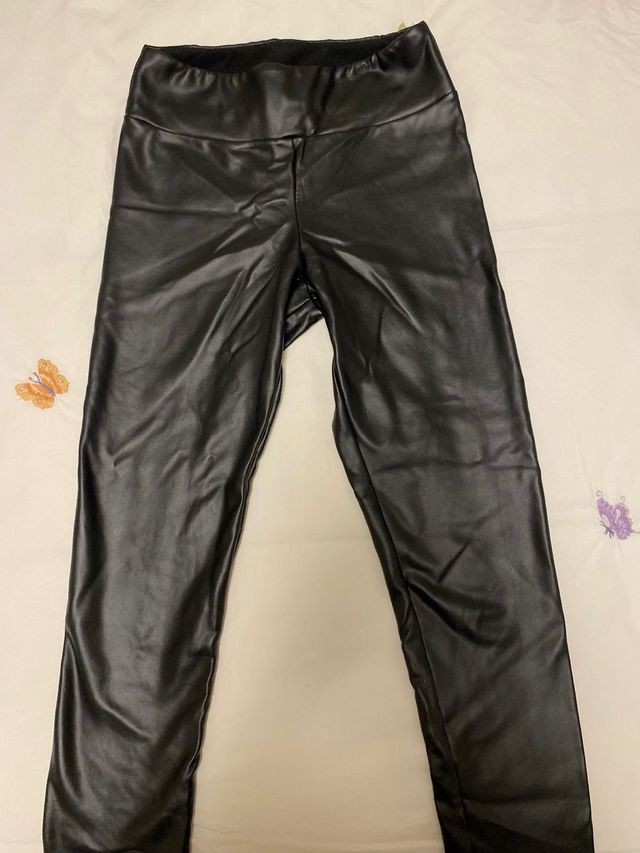 Pantalón elástico efecto piel