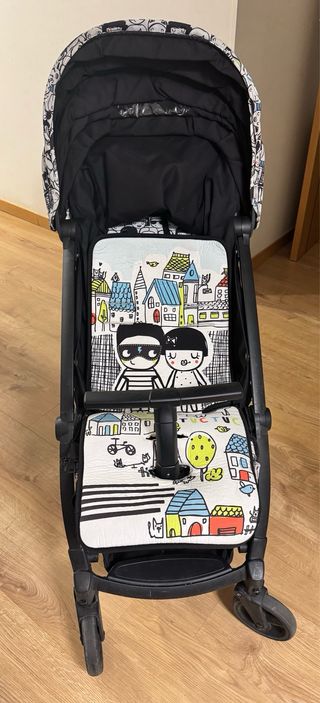 Carro Tuc Tuc con estampado divertido