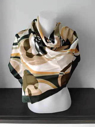 Pañuelo Estampado Verde y Beige