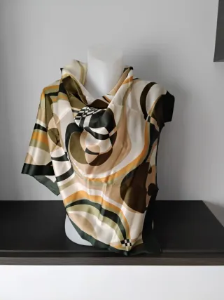 Pañuelo Estampado Verde y Beige