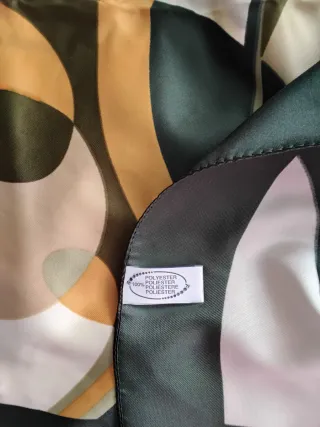 Pañuelo Estampado Verde y Beige