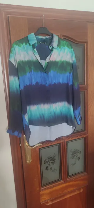 Camisa Stradivarius Talla M Tie-Dye