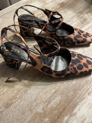 Zapatos tacón ancho leopardo