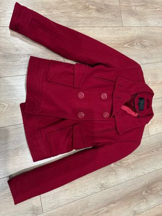 Abrigo paño Stradivarius granate