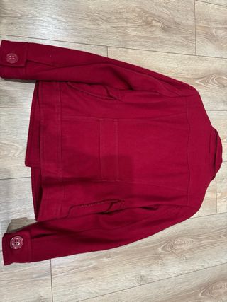 Abrigo paño Stradivarius granate