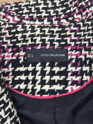 Abrigo cuadros negro y rosa