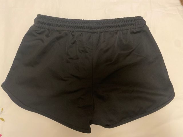 Pantalón corto deportivo ellesse negro