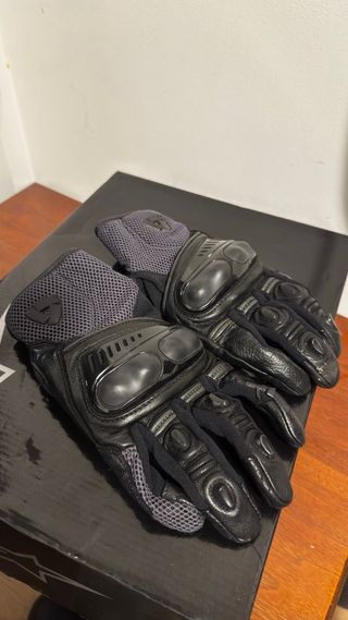 Guantes Revit Caña Corta Cuero Negro