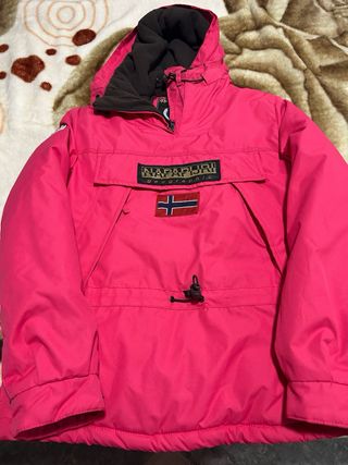 Poncho rosa con forro polar