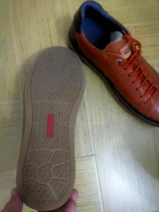 Zapatos casual PIKOLINOS marrones