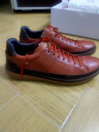 Zapatos casual PIKOLINOS marrones