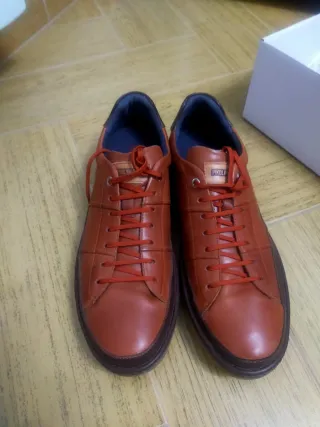 Zapatos casual PIKOLINOS marrones