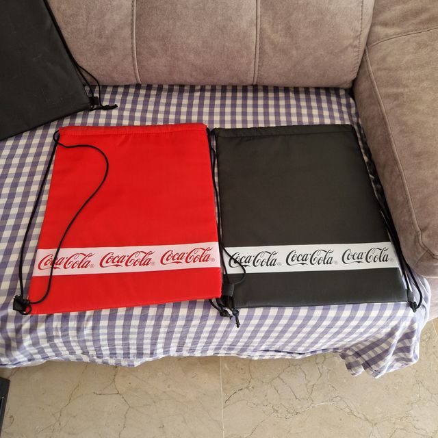 2 Zaini Coca-Cola Rosso e Nero