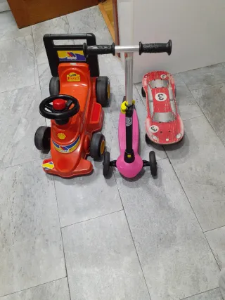 Patinete infantil musical rojo y rosa