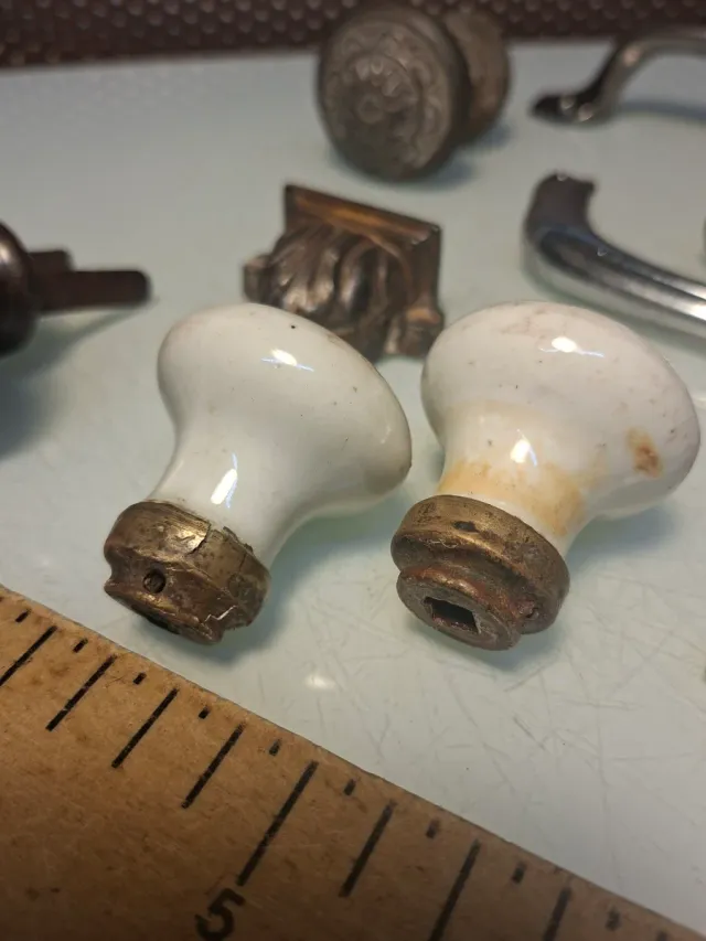 Lote pomos y tiradores vintage