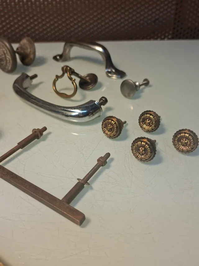 Lote pomos y tiradores vintage