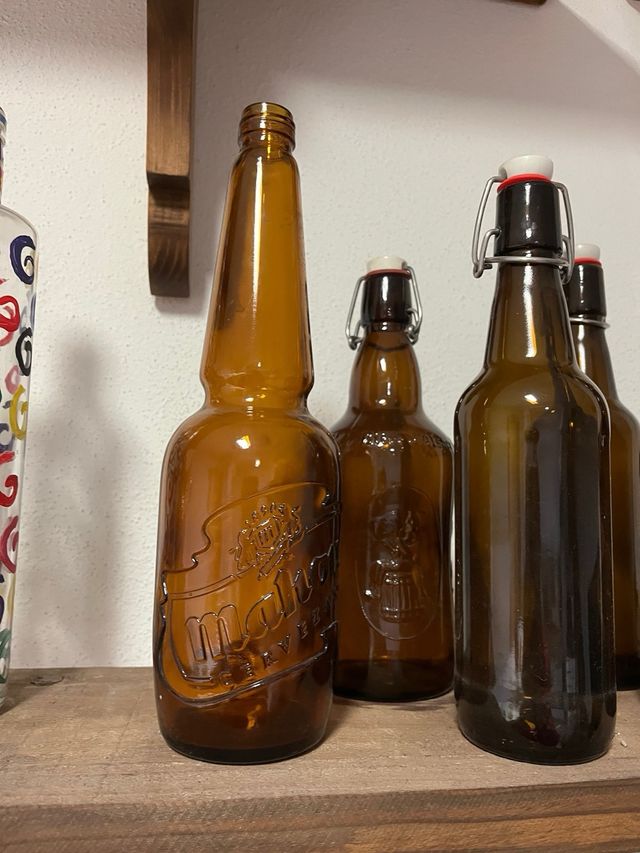 Botellas de vidrio ámbar con cierre