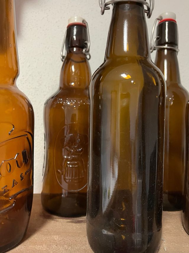 Botellas de vidrio ámbar con cierre