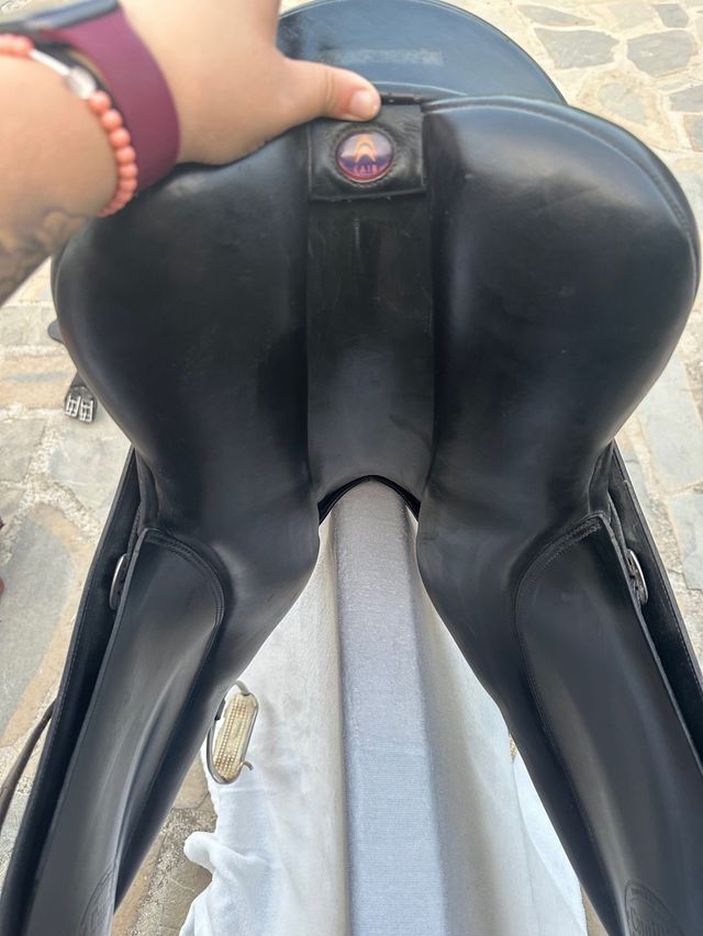 Montura Doma Caprilli Negra