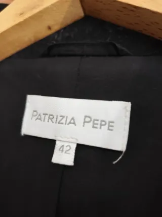 Gabardina Patrizia Pepe Negra
