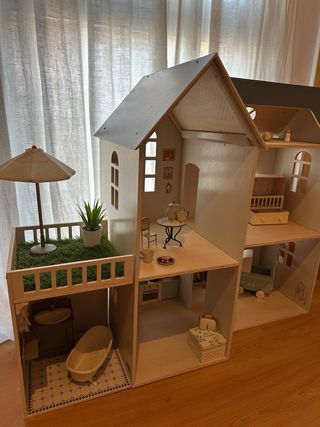 Casa Maileg con terraza. SIN accesorios.
