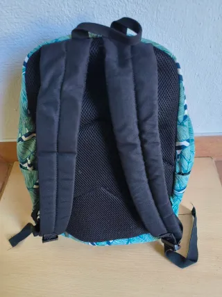 Mochila estampado hojas