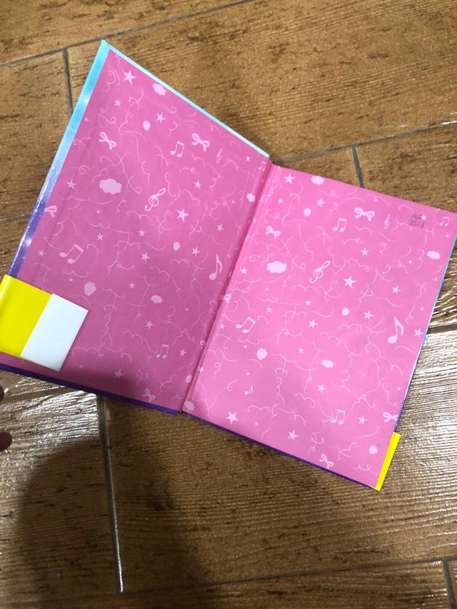 ELASHOW “El club de Ela” Un verano súper loco