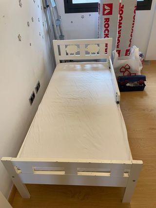 Cama infantil blanca Ikea
