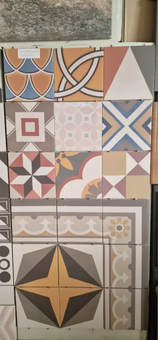 Baldosas hidráulicas hexagonales y  20x20 variadas