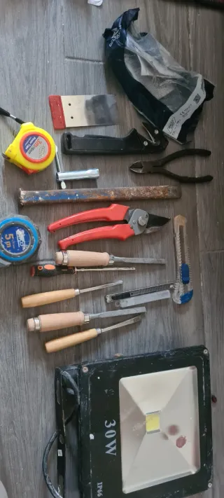 Herramientas varias de segunda mano