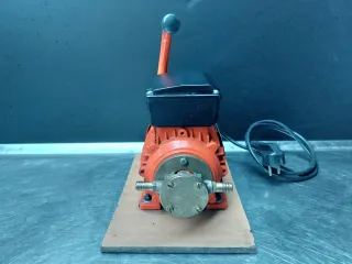 Bomba Yunk D-2 latón