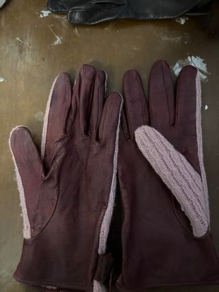2 Pares Guantes Cuero Morado, y Blanco