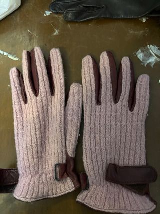 2 Pares Guantes Cuero Morado, y Blanco