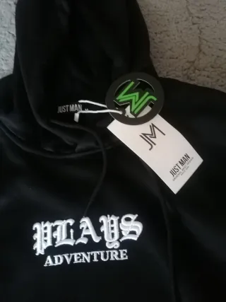 Felpa nera con cappuccio - Nuova con cartellino