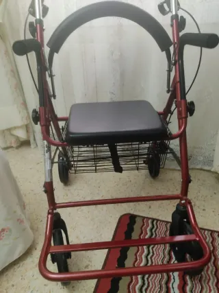 Andador rojo 4 ruedas con Silla y Cesta