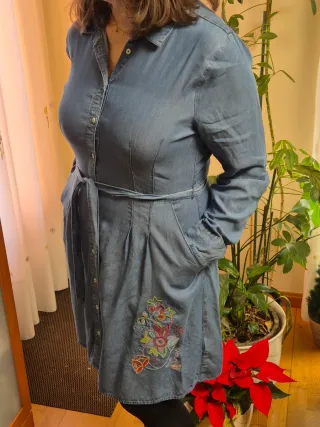 Vestido Vaquero Camisero con Bordado