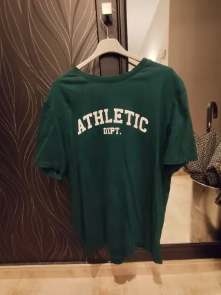 Camiseta verde Athletic Dept. Talla XL,3 usos