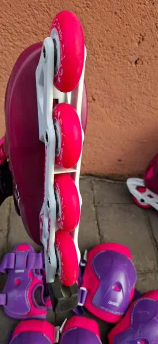 Patines niña talla 34-36 + kit protección + bolsa