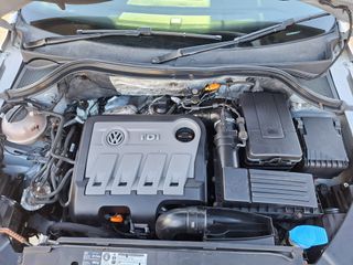 Volkswagen Tiguan 2010 diesel Volante a la derecha