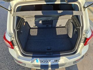 Volkswagen Tiguan 2010 diesel Volante a la derecha