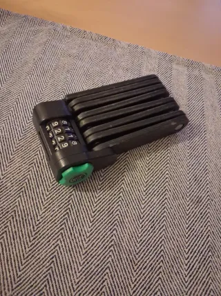 Candado de hierro con clave numérica