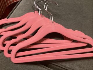 10 Perchas Terciopelo Rosa para Niños