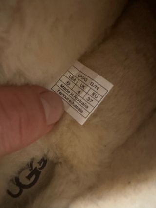 UGG TAZ 2 Zapatillas Beige