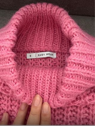 Jersey rosa cuello alto