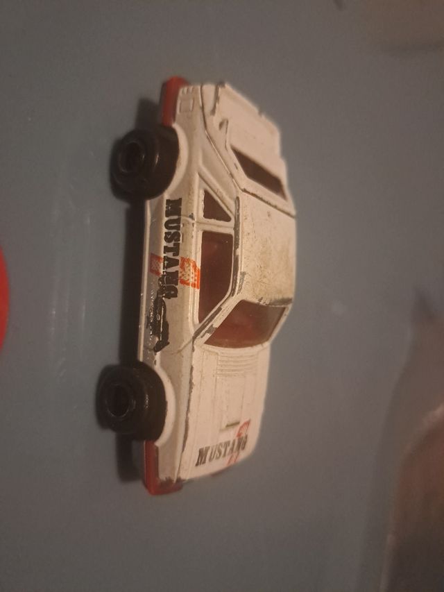 Ford Mustang Majorette Blanco