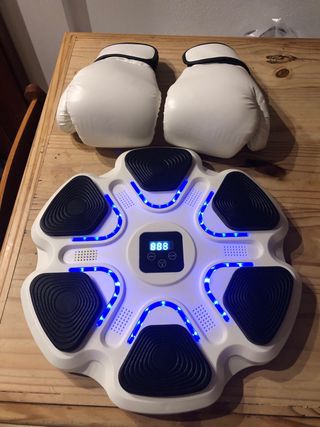 Boxeo Musical Pared con Luces LED y Bluetooth.